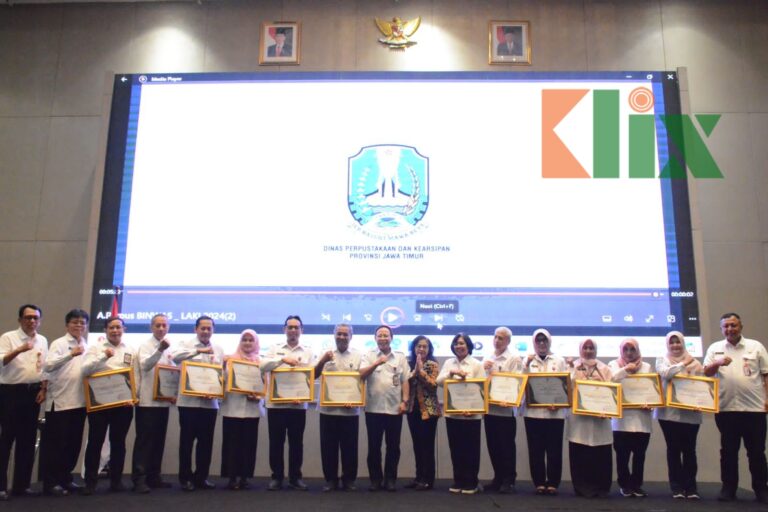 Tingkatkan Tertib Arsip di Jatim, Disperpusip Jatim Berikan Penghargaan kepada OPD dan Daerah