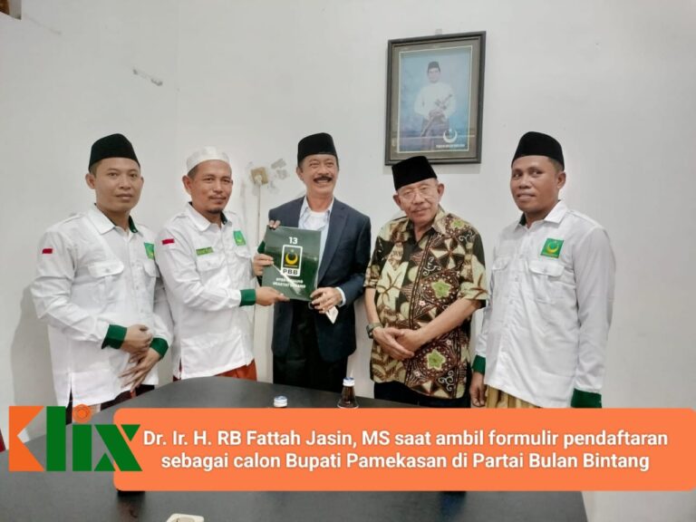 Berharap Berkah dihari Jumat, Fattah Jasin Ambil Formulir Pendaftaran di Partai Bulan Bintang