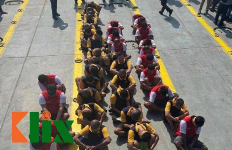 37 Warga Binaan Risiko Tinggi dari Jatim Dipindah ke Nusakambangan Sejumlah narapidana risiko tinggi dipindahkan ke lembaga pemasyarakatan di Pulau Nusakambangan, Cilacap, Jawa Tengah, Minggu (27/7/2025).